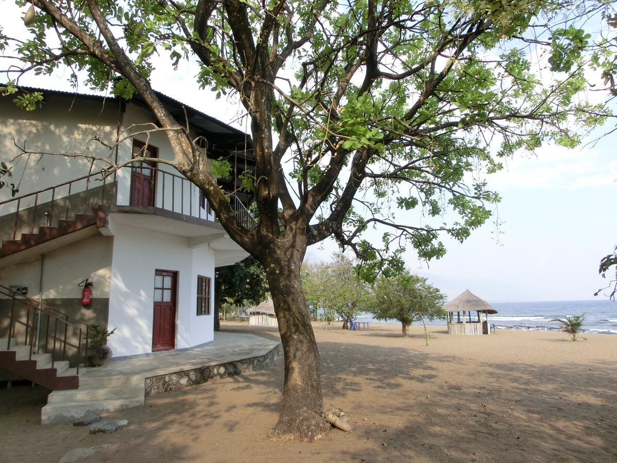 Matema Lake Shore Resort Exterior photo